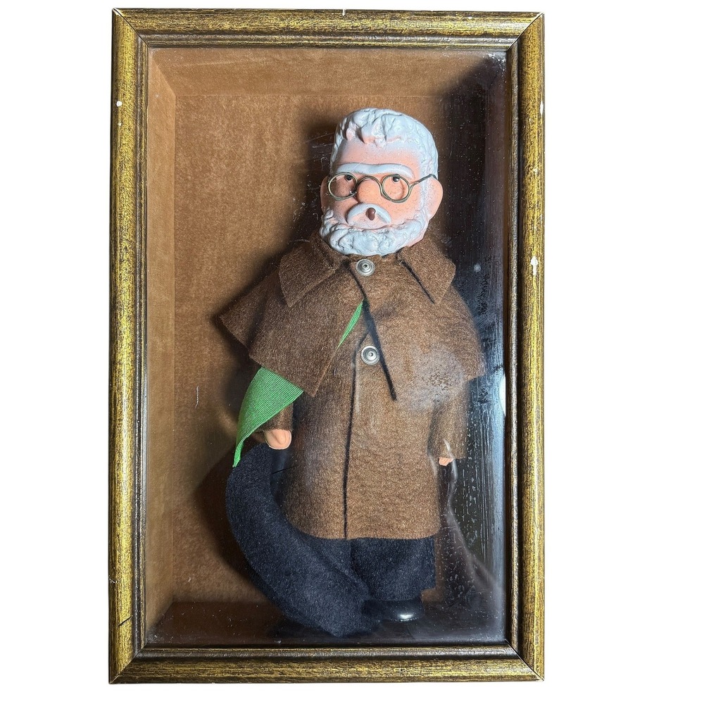 Rare Vintage Heinrich Zille East‎ Germany GDR Framed Souvenir Doll Shadow Box